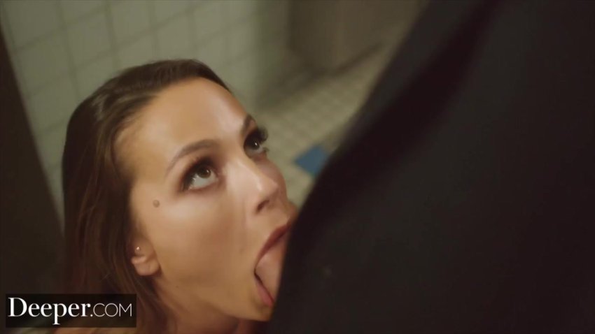 /HD/HD/2025-10-25 19-00/2025-10-25 18-09/Deeper._Abigail_Mac_Fucks_her_Young_Employee_in_the_Bathroom(1)(1)(1).mp4